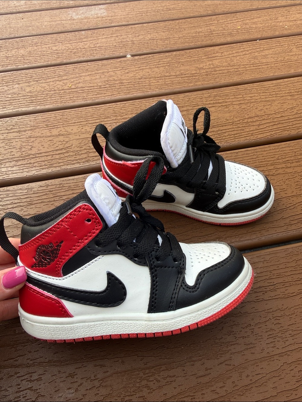 Nike Air Jordan 1 Mid Toddler Sneakers